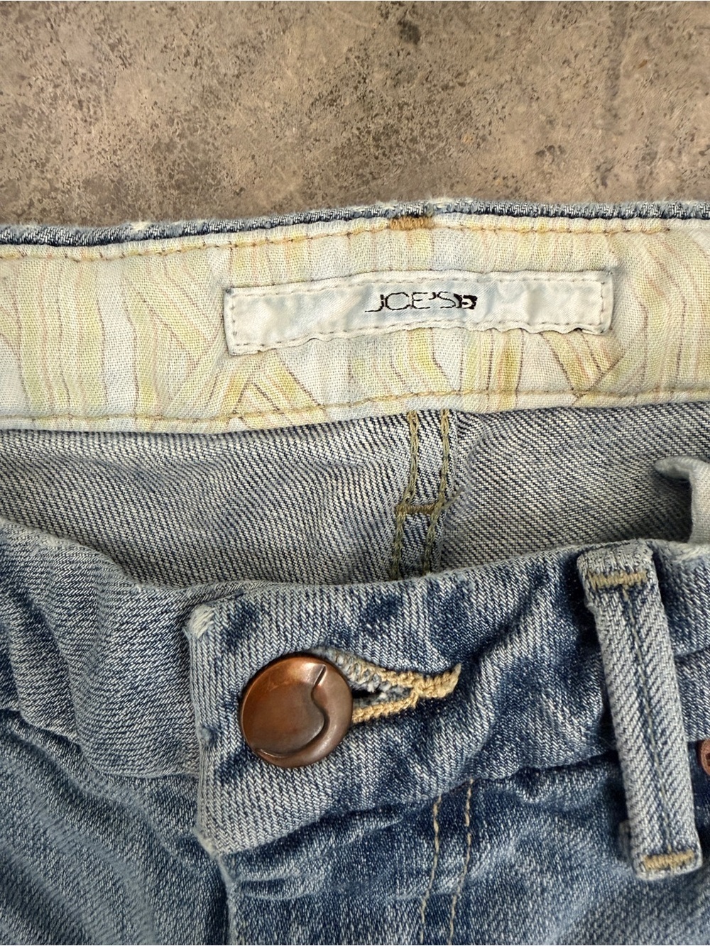 Y2K Joes Jeans Light Blue Flare Low Rise Jeans with Diamond-Pattern Back Pocket - Picture 4 of 7